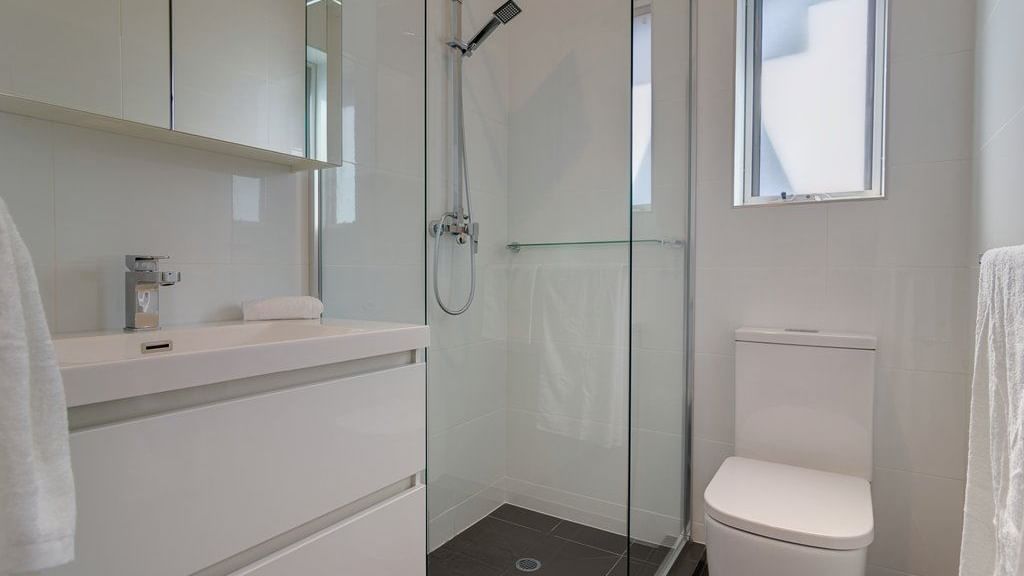 Student Living Thomas House Adelaide_Bathroom