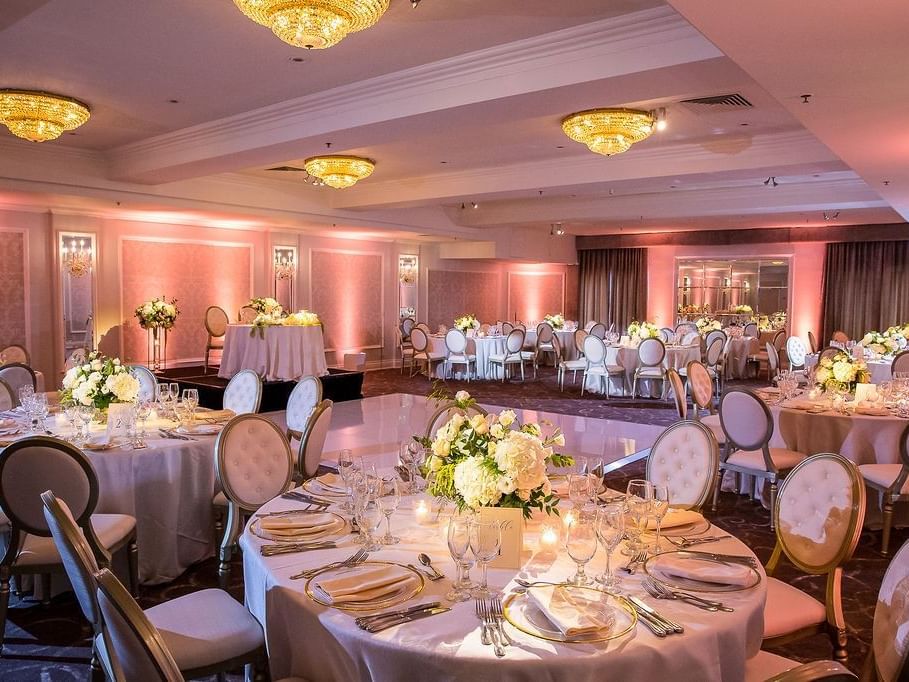 Banquet set-up in Felix-Leclerc Hall at Chateau Vaudreuil