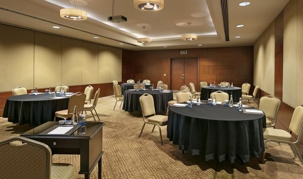 Titanic Business Kartal'daki Porto 2 şık bir düzenleme ile kullanıma hazır olarak sizleri bekler.