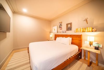 Comfy bed in King Junior Suite Balcony room at Hotel Weyanoke