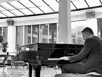 Live Music at Palazzo Versace Gold Coast