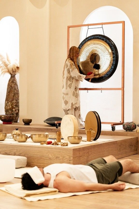 One guided sound healing session