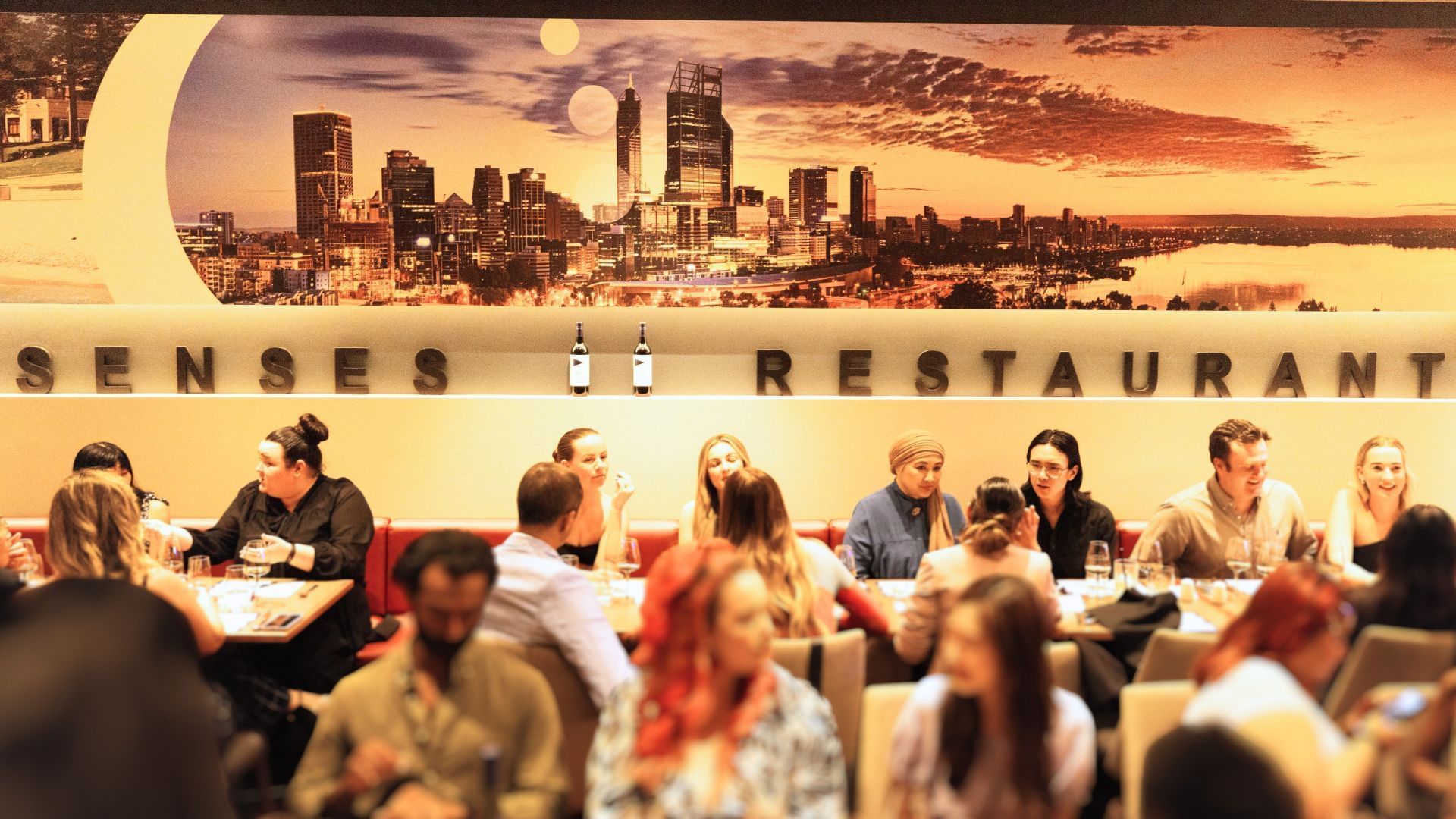 Sen5es Restaurant and Wine Bar, located in Perth CBD, Novotel Perth Langley