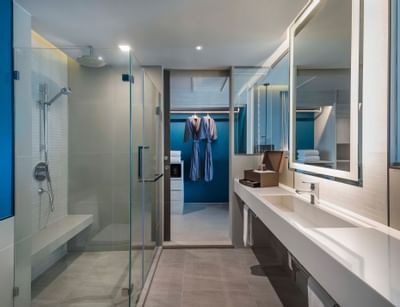 U Jomtien Seaview Suite Bathroom