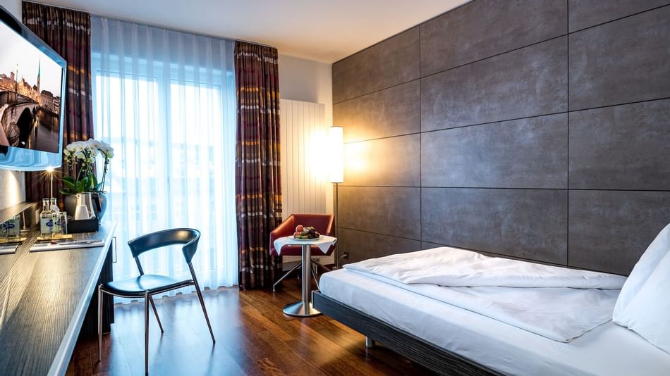 Interior of Standard Single Room at Hotel Sternen Oerlikon