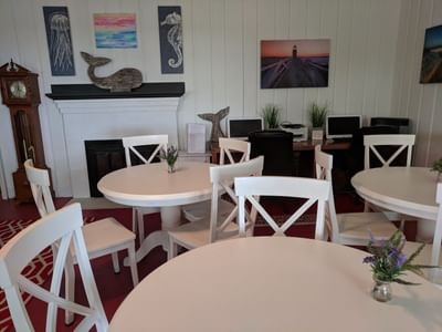 Surfside Inn Lobby Seating