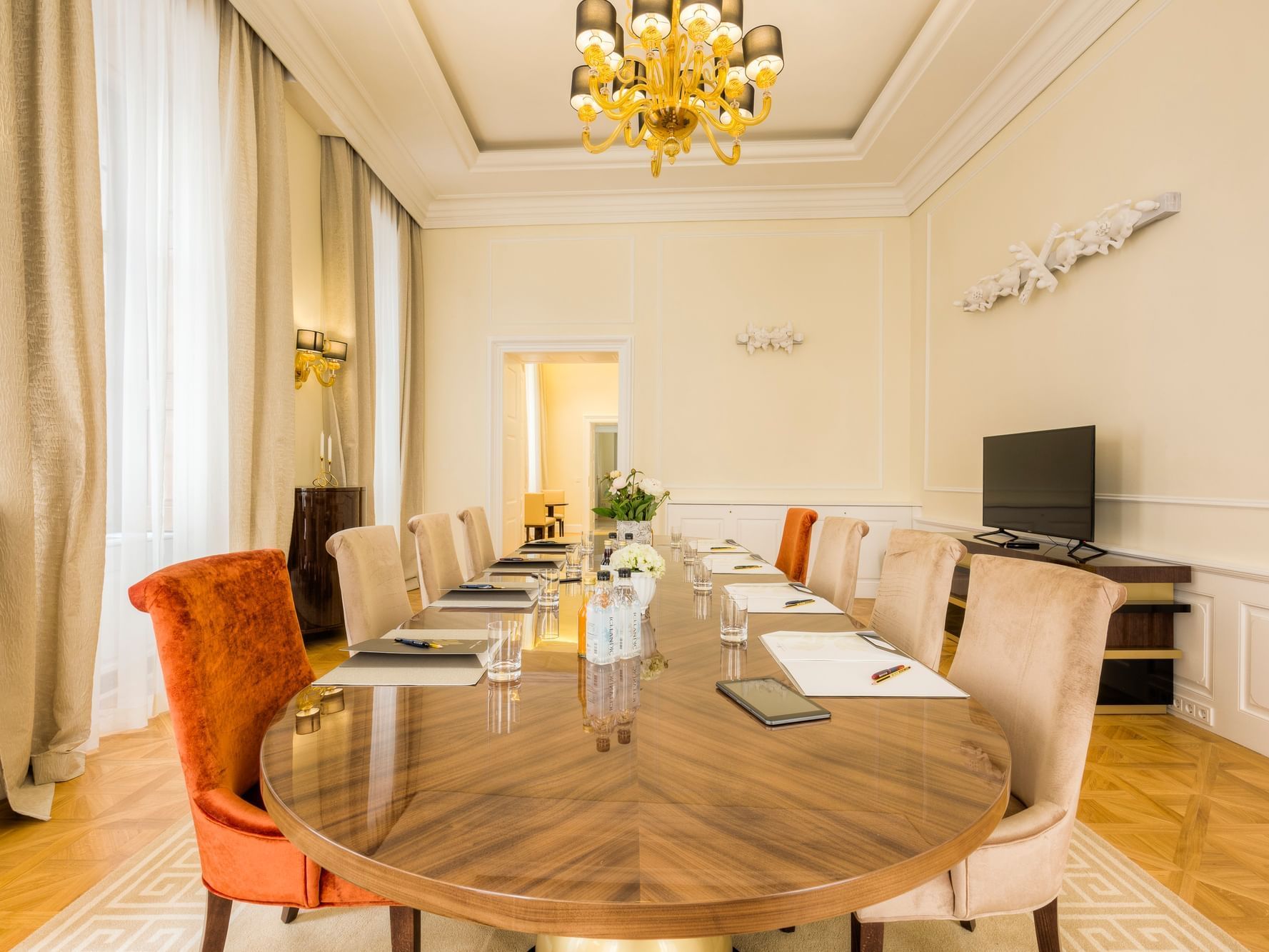 Large Dining Room in Serviced Apartment at Residence Wollzeile, Vienna