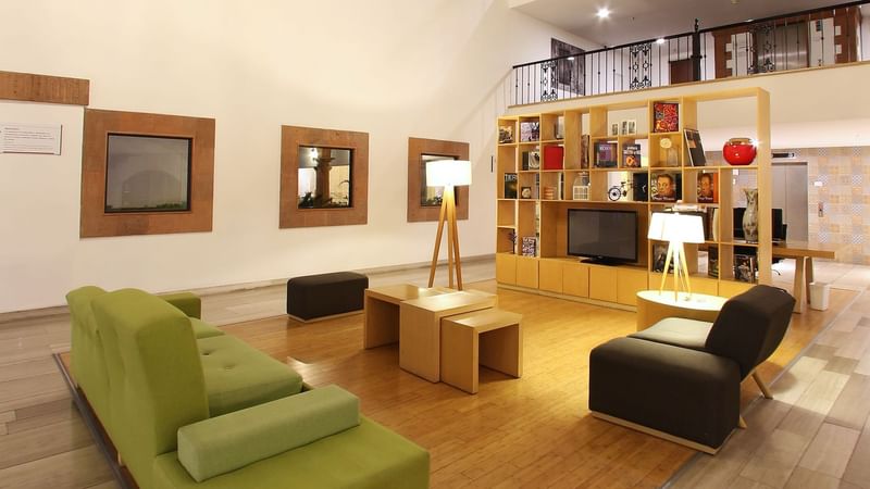 Interior of a lobby area at Fiesta Inn Querétaro