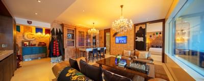 Living area of Grand Deluxe Lagoon Suite at Hotel Eclat Beijing