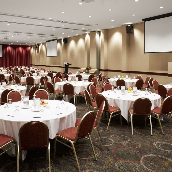Riverside_Ballroom_-_Cabaret_2