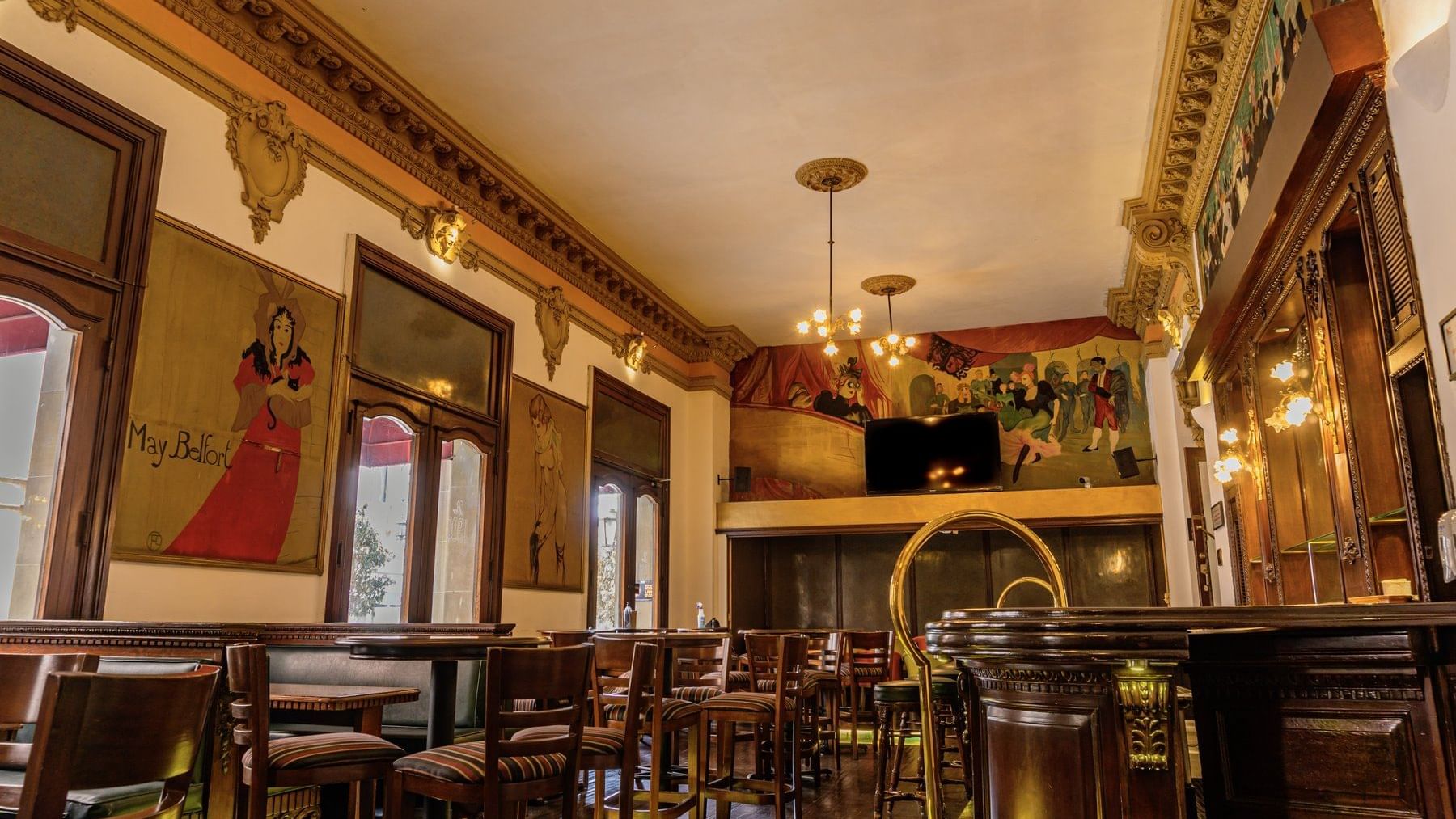 Dining tables & lounge area in the Bar at Gamma Hotels