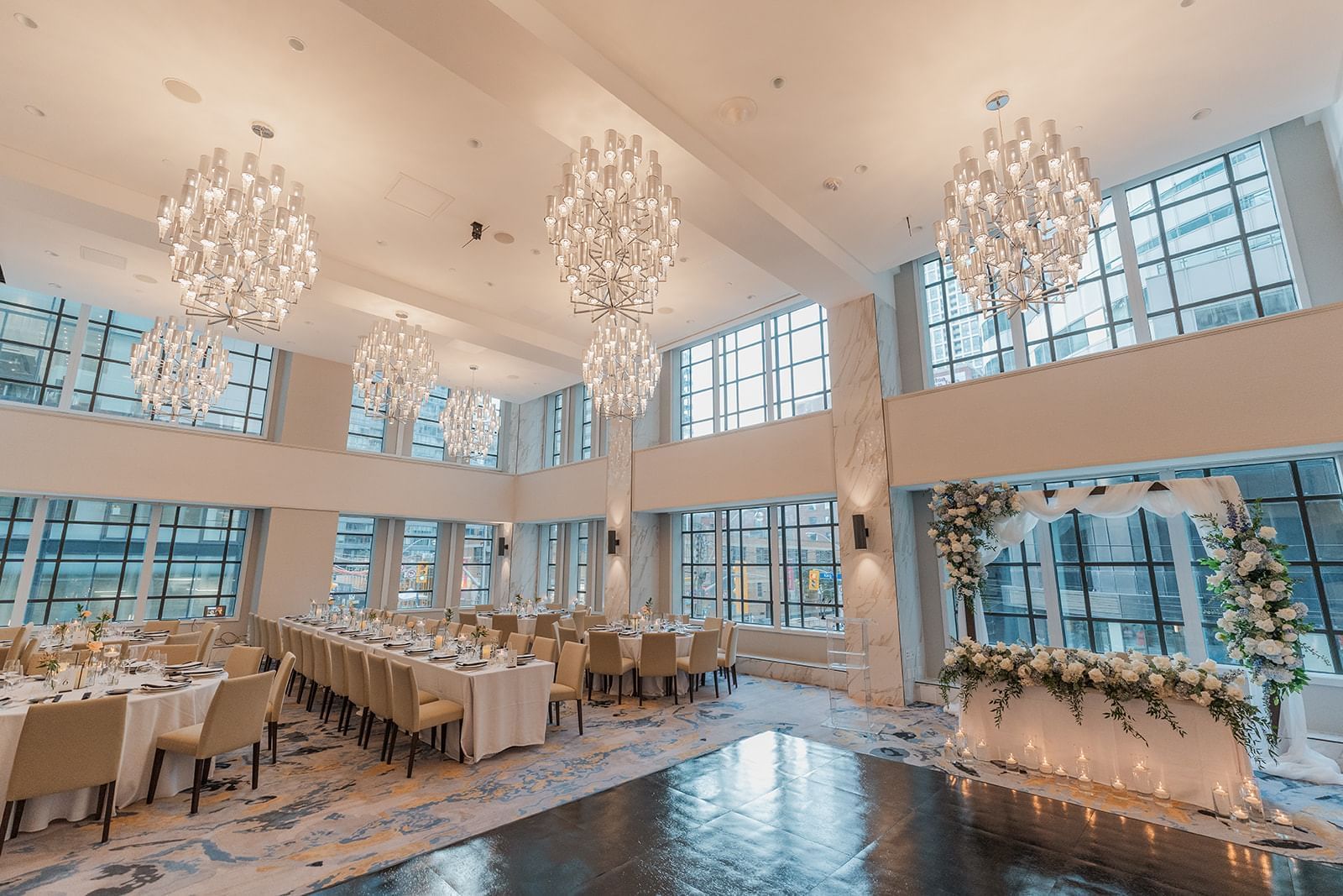 Hotels by Toronto Convention Center - The Sutton Place Hotel Toronto