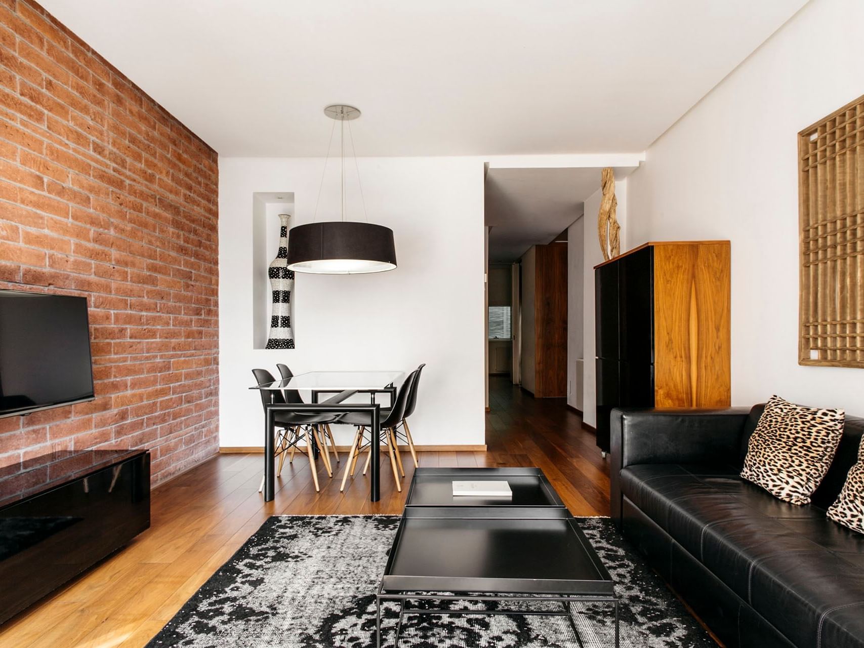 Living room of Family suite at Barcelona Apartments