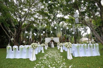 Summer Outdoor Wedding & décor at Paradox Phuket Resort