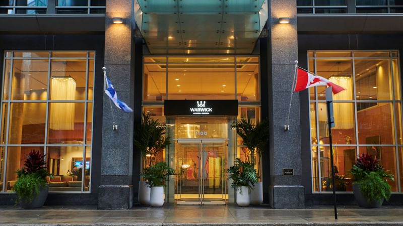 Porte extérieure du Warwick Le Crystal