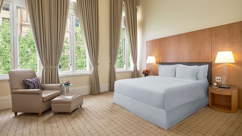 Heritage Superior King Room with one bed at Fullerton Group