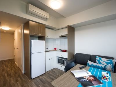 Darwin Multi-Share_Dining and Lounge