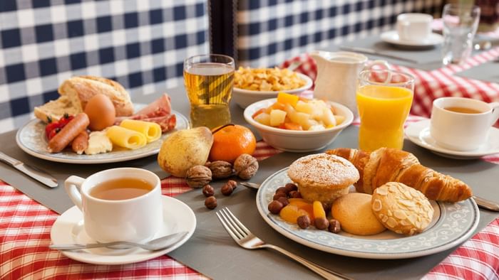 Breakfast in Hotel de l'Ange at The Originals Hotel