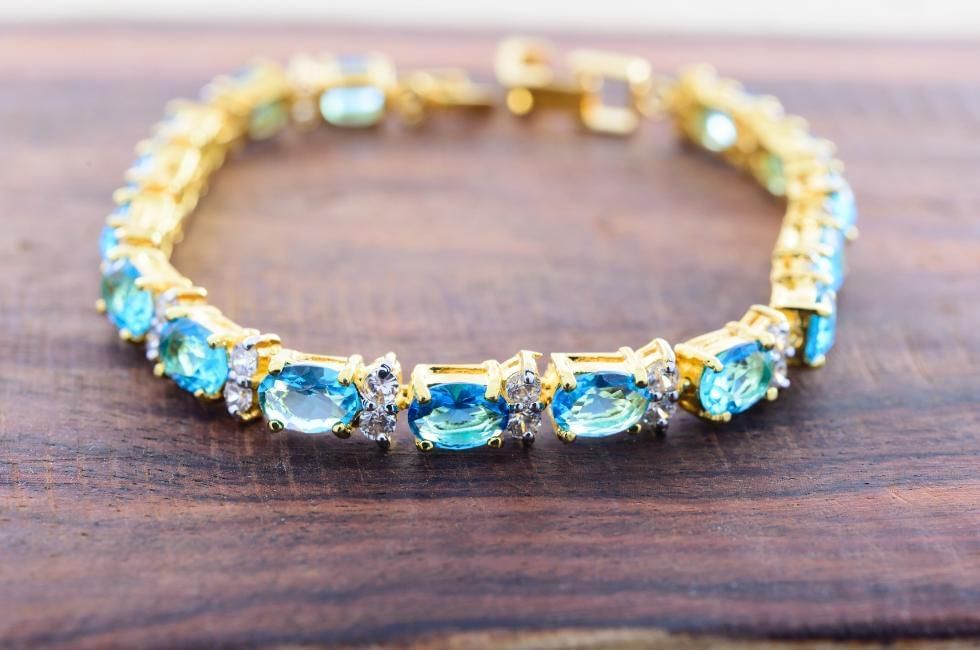blue bracelet 