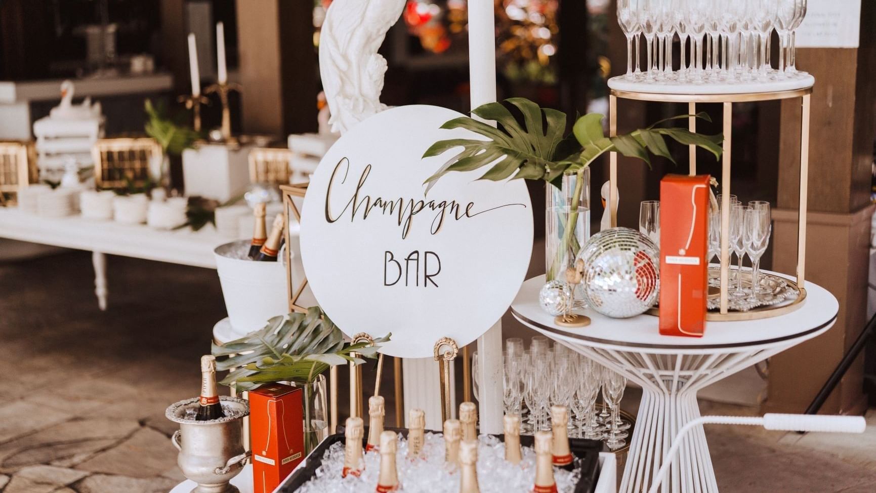Meetings with champagne at Pullman Palm Cove Sea Temple Resort & Spa
