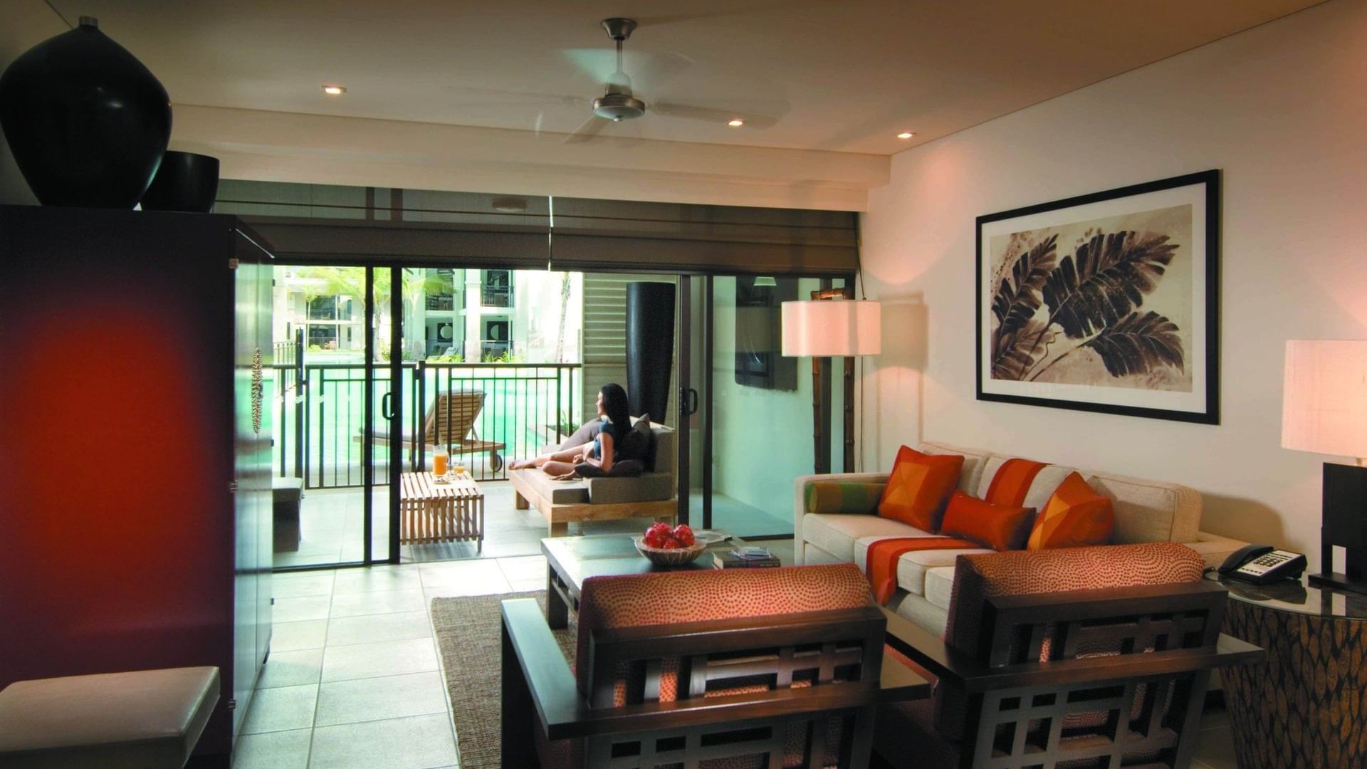 Swim-Out Apartment