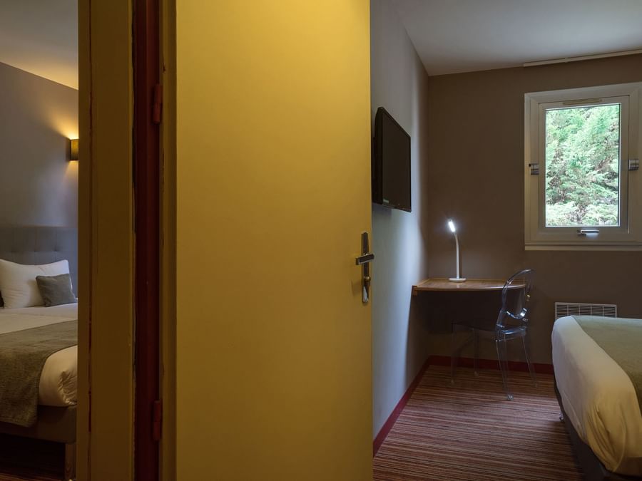 A view of Communicating Club Room at The Originals Hotels