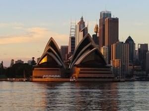 Exterior Sydney Opera House near Sebel Quay West Suites Sydney