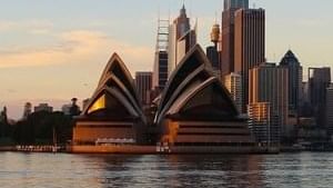 Exterior Sydney Opera House near Sebel Quay West Suites Sydney