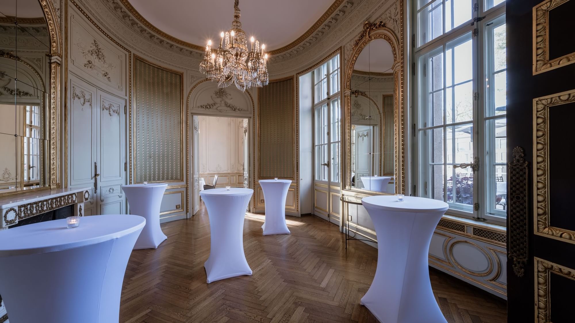 Vestibül | Schlosshotel Berlin by Patrick Hellmann