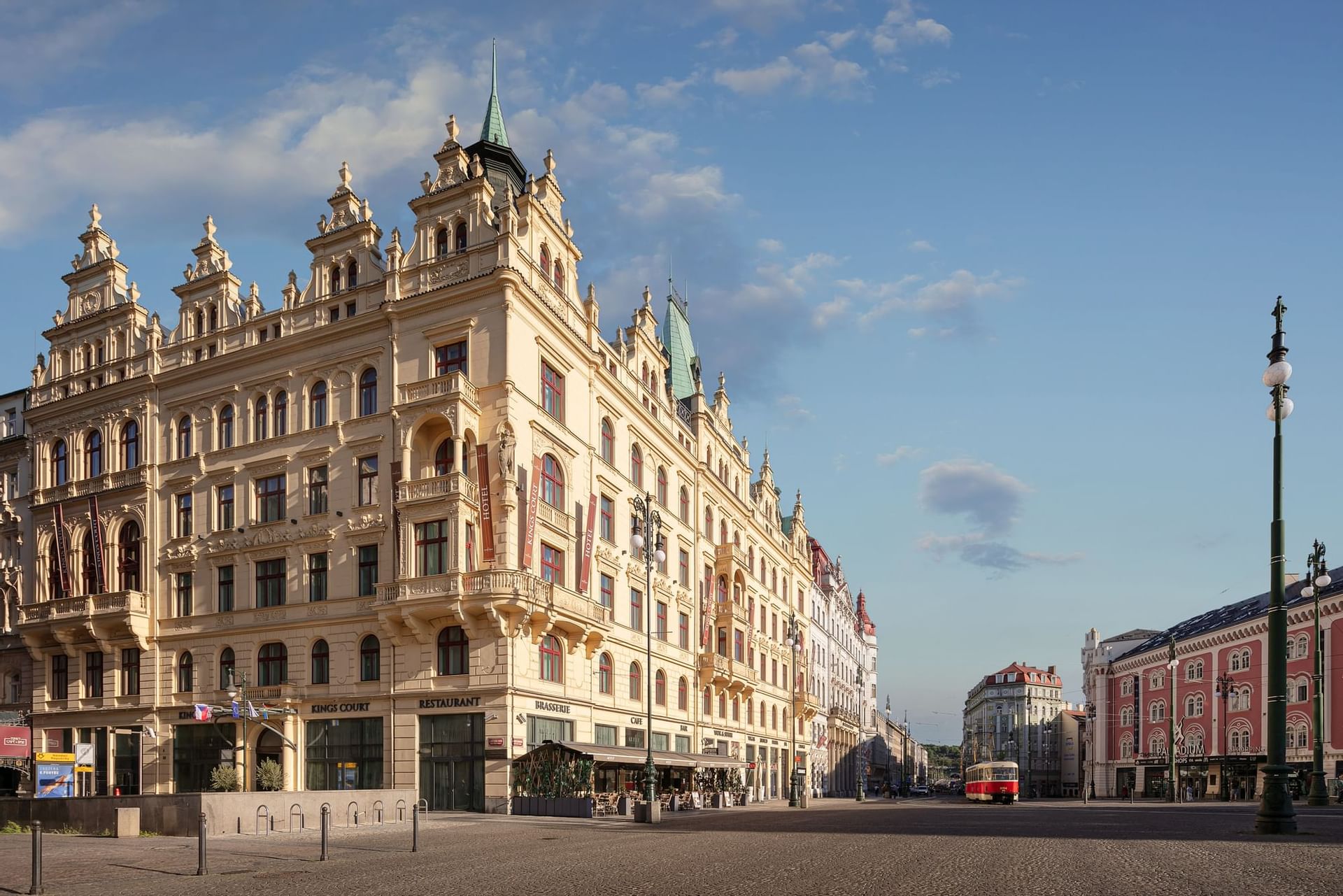 Luxury hotel in Prague Hotel KINGS COURT Luxury hotel in Prague Hotel KINGS COURT