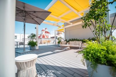 Rooftop terrace overlooking the Cathedral