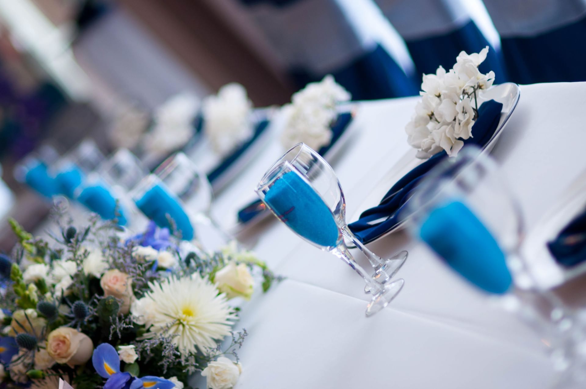 Blue color theme dining table at Cove Haven Resort