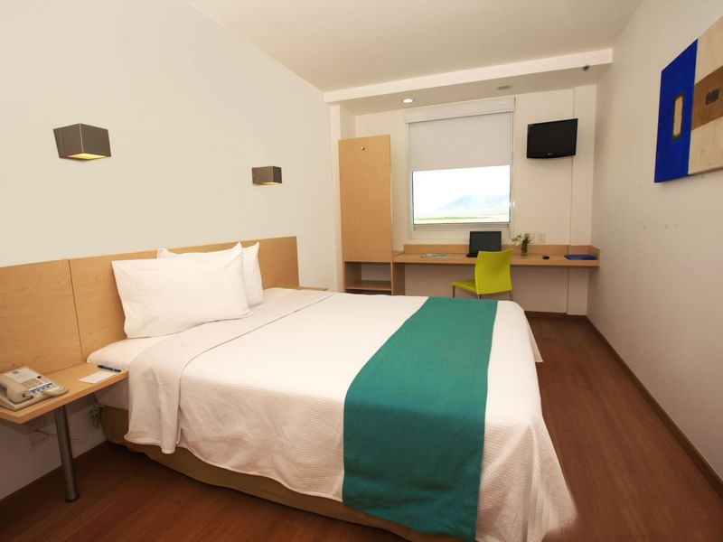 Habitación Doble Superior con dos camas dobles en One Hotels