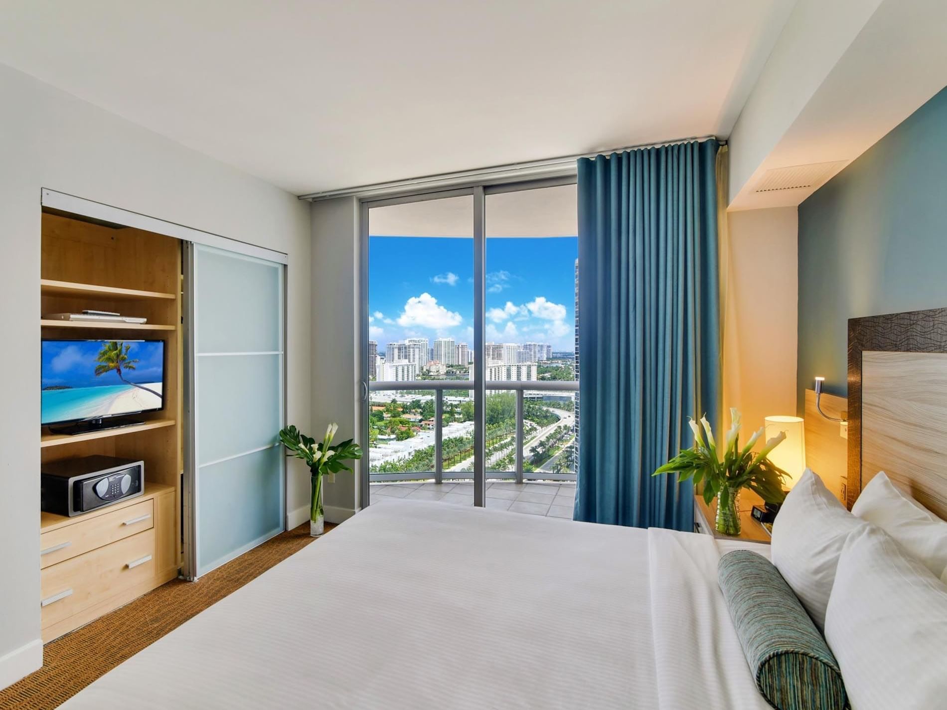 Bed & TV in Classic King Bay View Room at Marenas Resort Miami