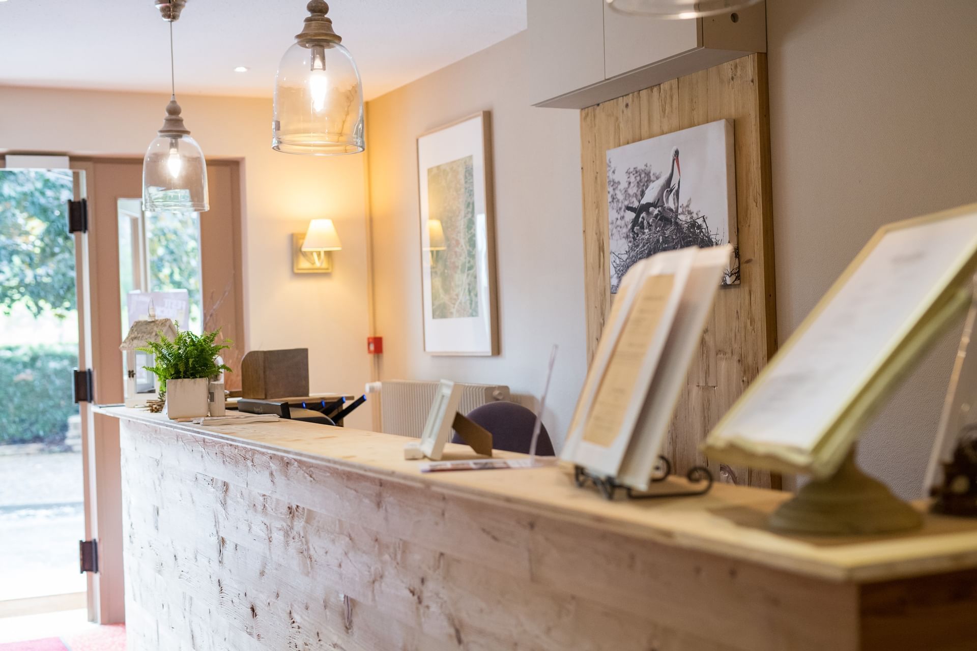 Front desk in the looby at Originals Le Kastelberg