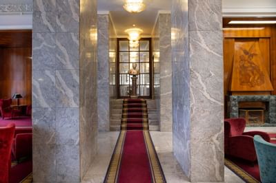 Hotel entrance in Bettoja Hotel Mediterraneo