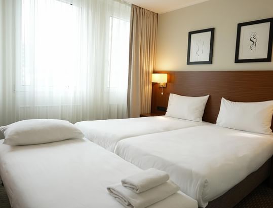 Family-Friendly Standard Triple Room in Central Berlin at Sylter Hof Berlin