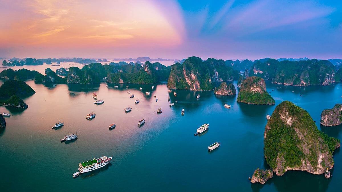 Aerial view of boats in Hạ Long Bay near Sunway Hotel Hanoi