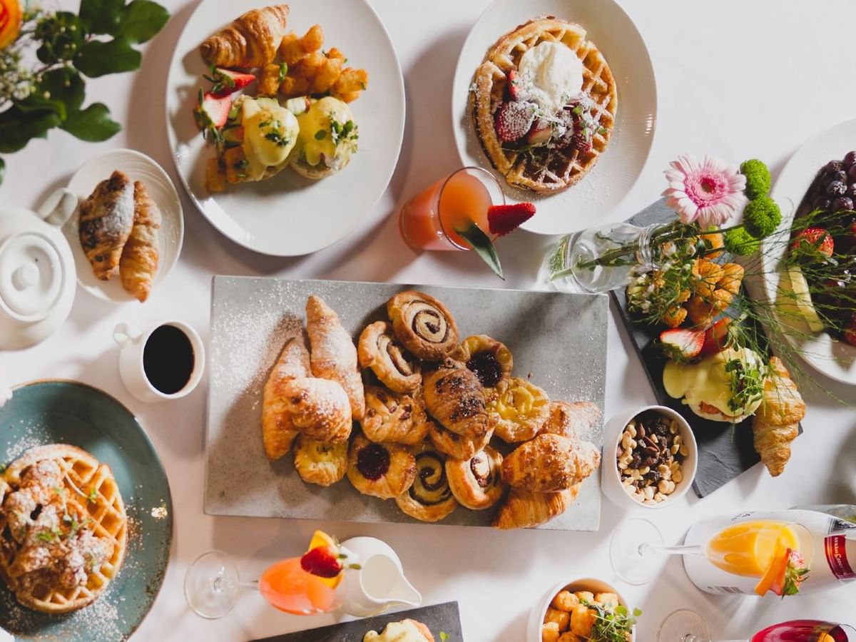 Sunday Brunch Buffet Coast Langley City Hotel & Convention Centre