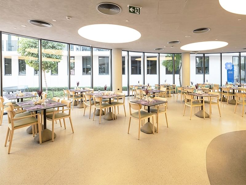 all day dining and social lounge