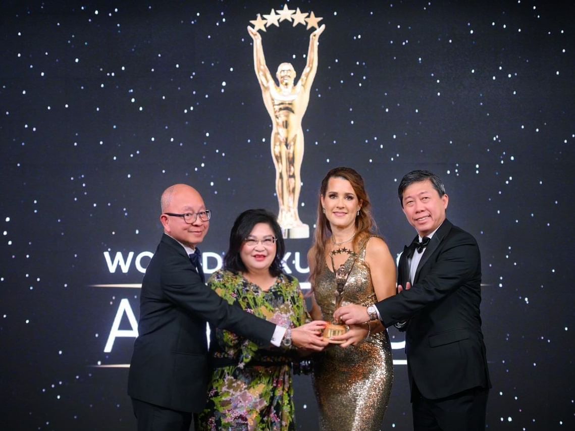 Lexis Hotels and Resorts Shines at the 17th World Luxury Hotel Awards Gala