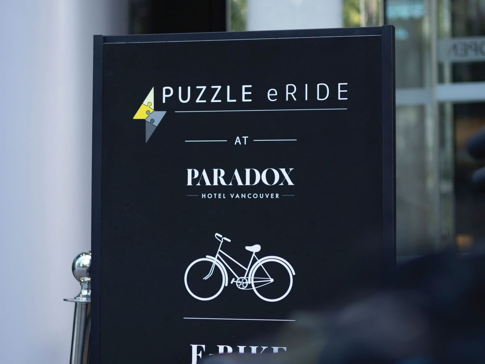 Puzzle E-Ride signage