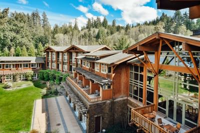 Courtyard with forest background at Alderbrook Resort & Spa