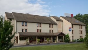 Exterior view of Hotel Amys in Originals Hotels