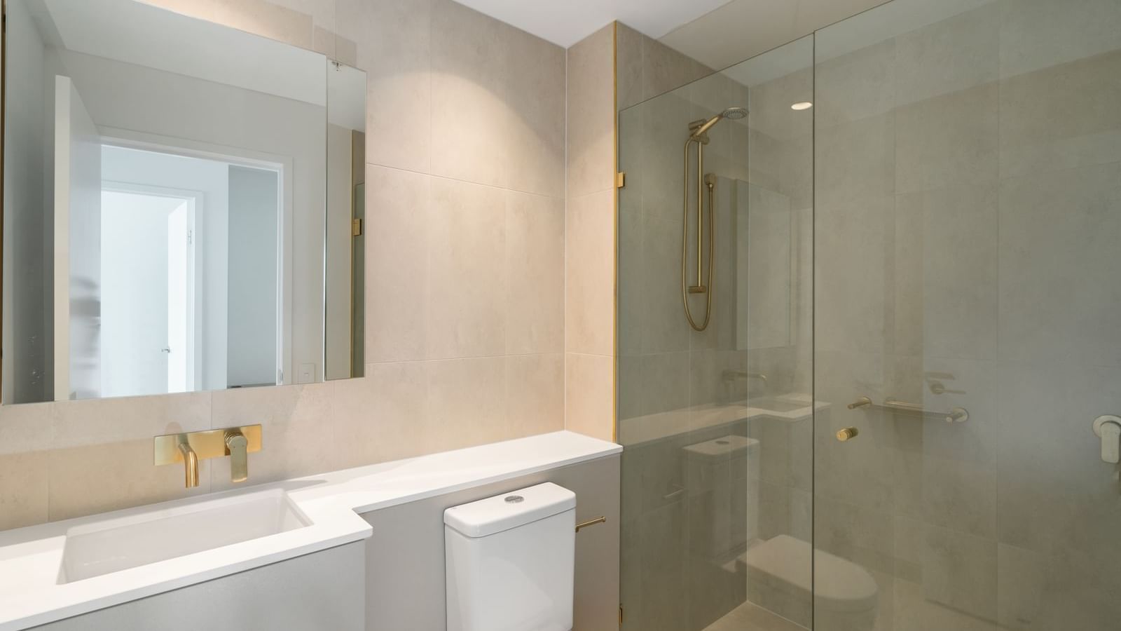 3 Bedroom Apartment - fully furnished