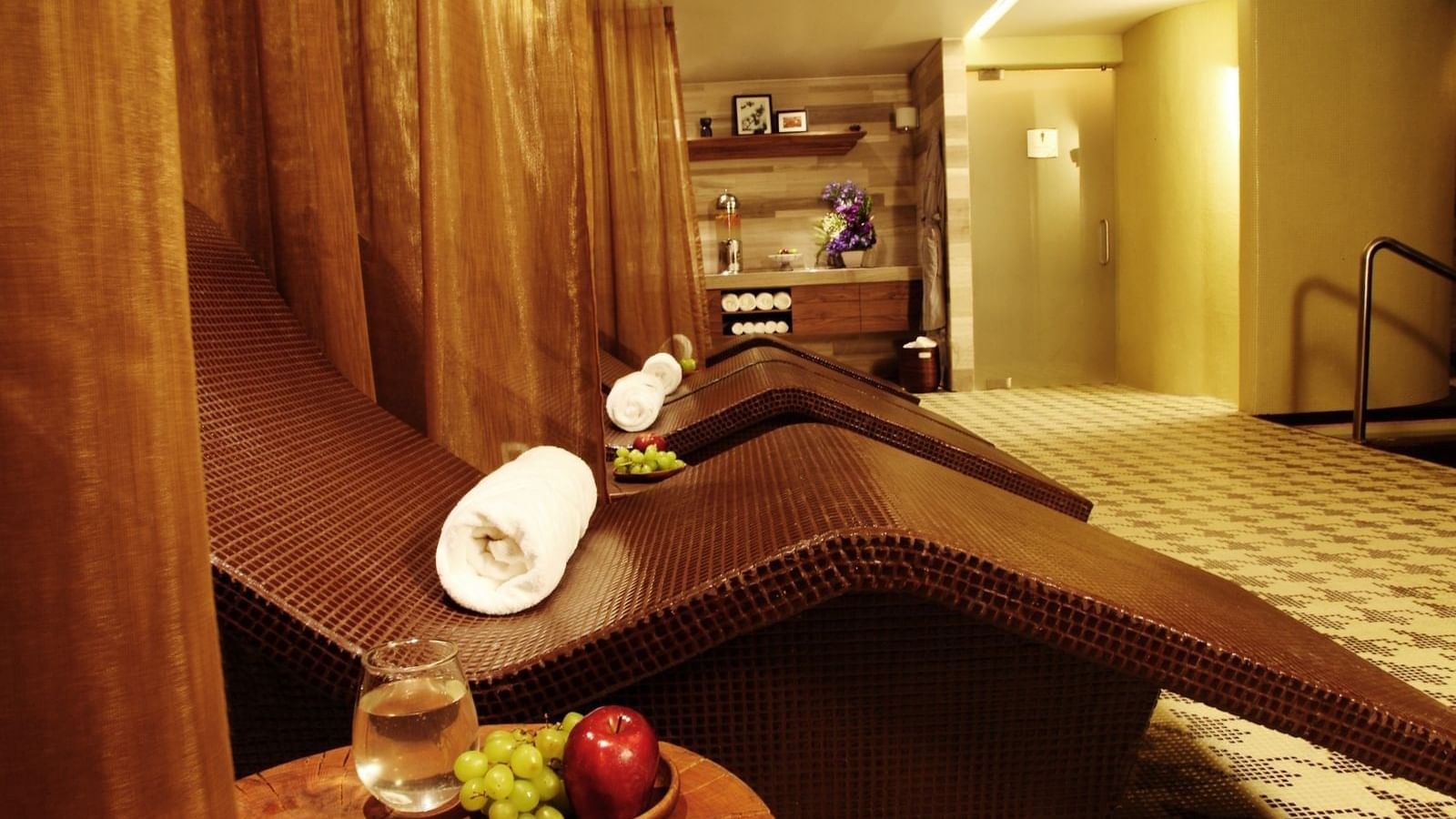 Relaxing chairs in Urban Spa at Live Aqua Resorts