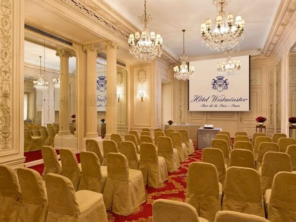 Interior view of meeting room at Westminster Warwick Paris