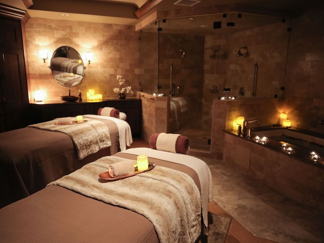 Bathtub & Spa beds with mini towels at Stein Eriksen Lodge