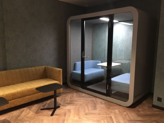 Multifunctional meeting pod at Hotel Hubert Brussels