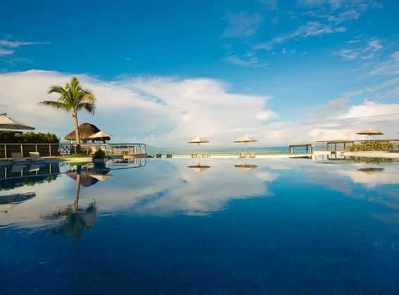 Family pool at Sunset Plaza Beach Resort